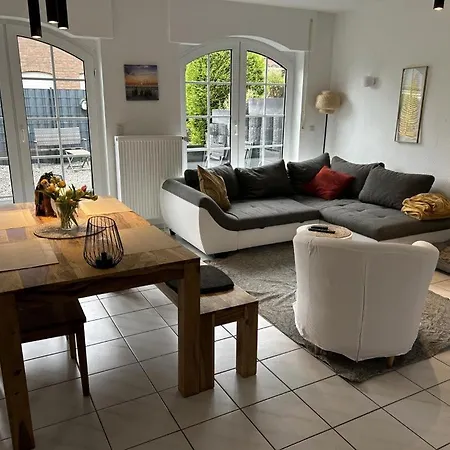 Holiday home Kiebitznest